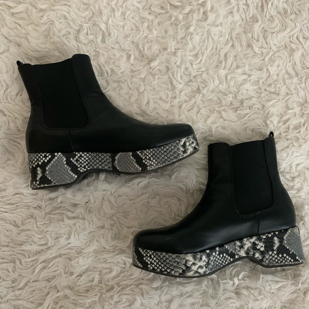 Urban Outfitters Boots